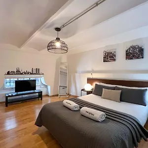 https://3bed2bath-duplex-in-the-heart-of-gracia.catalonia-hotels.com